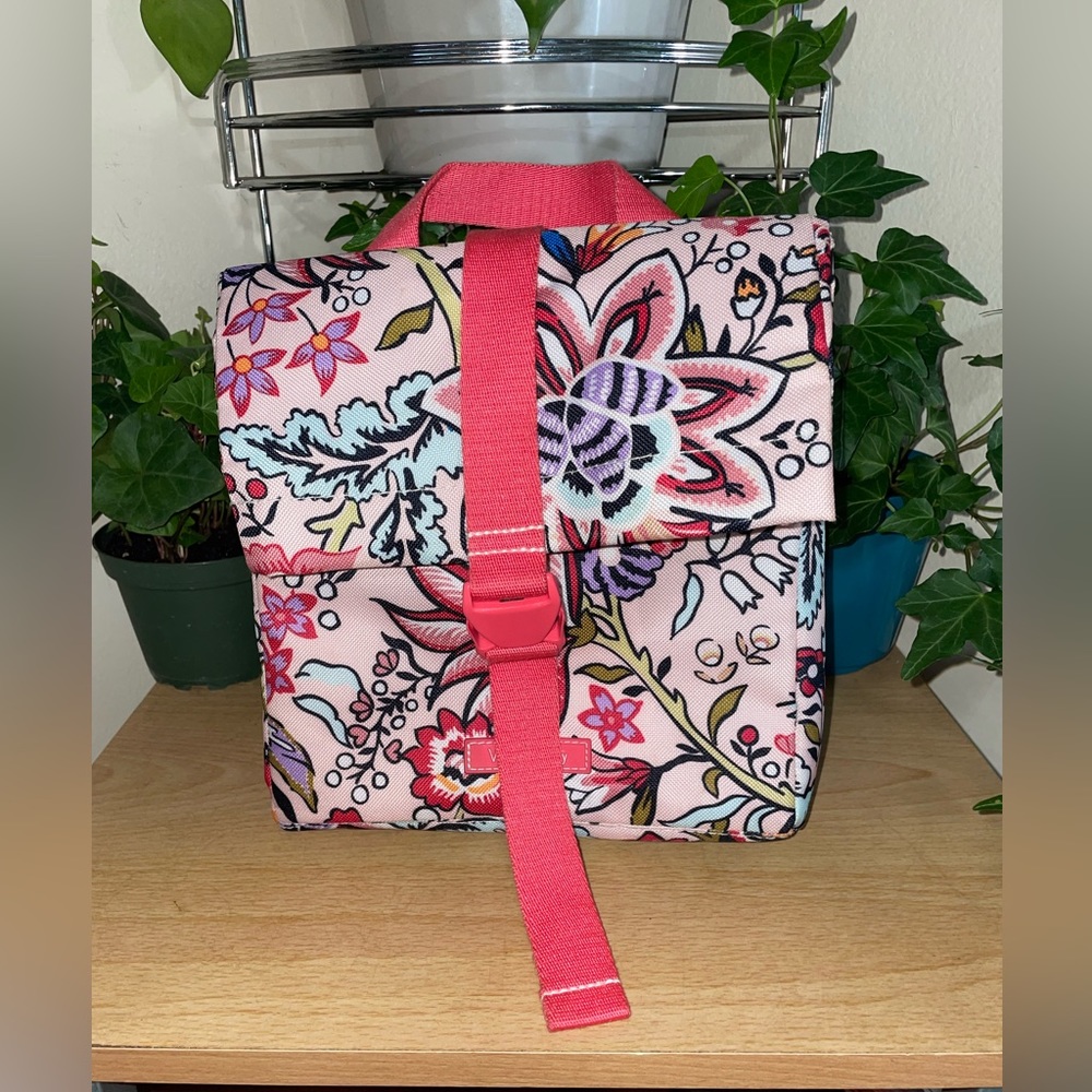 Vera Bradley Set of Bags. - Picture 2 of 15